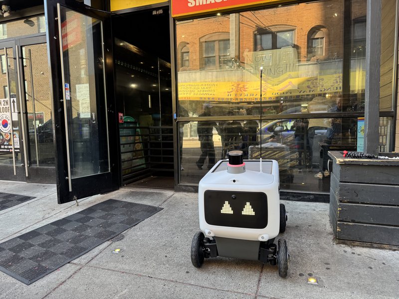 Philly considers new tax on Uber Eats robots and Waymo driverless taxis — PhillyVoice
