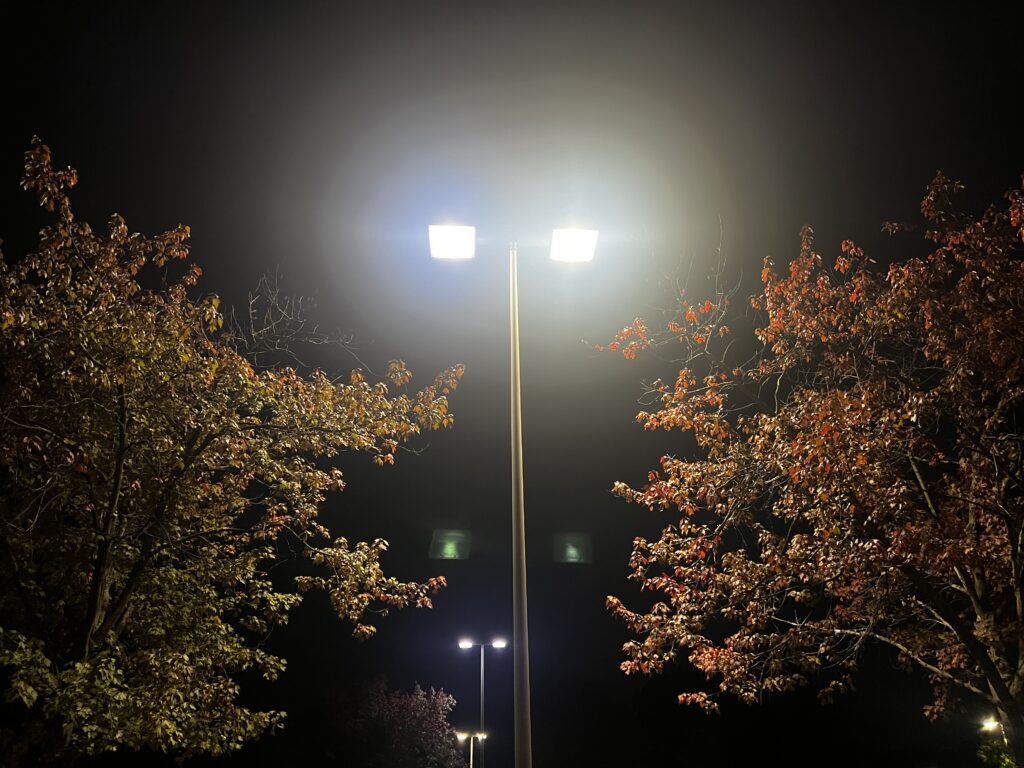 Brighter streetlights cut nighttime violence, but only for a while, study finds — Pennsylvania Capital-Star